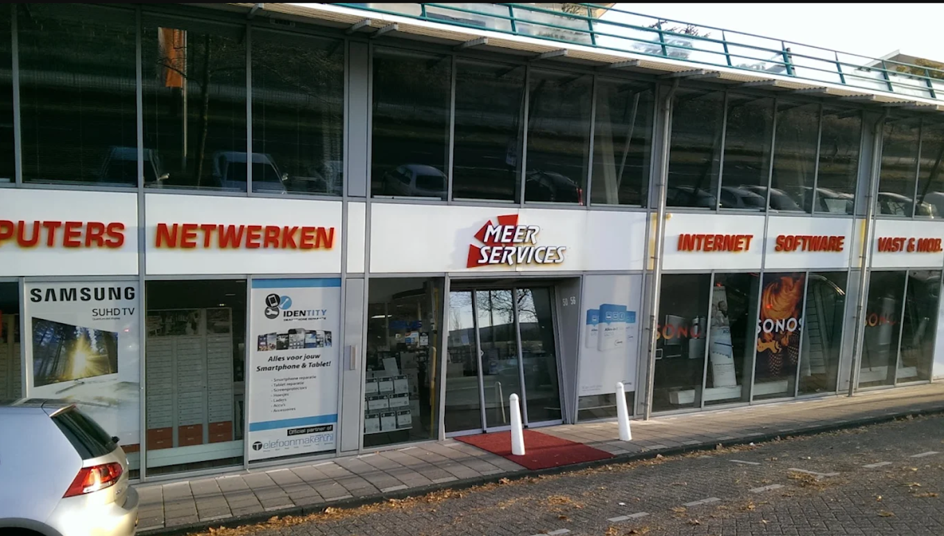 Meerservices gebouw in Maassluis